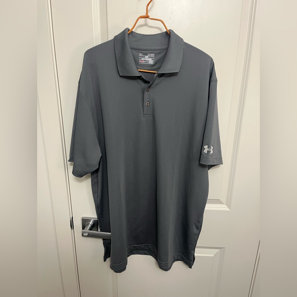 Under Armour Men's Dark Gray Polo in size XL